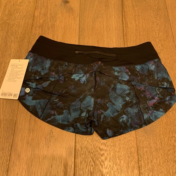 Lululemon speed up short size 6 - Picture 3 of 3